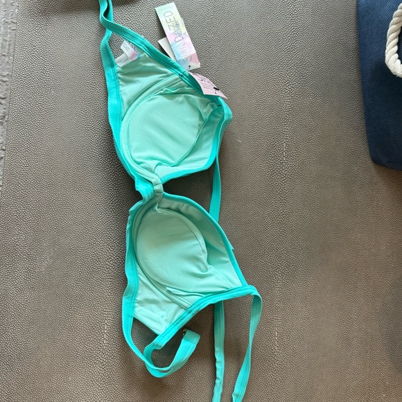 Bikini Top 36 B/C Sun Dazed by Macy’s - Picture 2 of 4